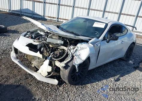 2020 Toyota 86 z USA, uszkodzony, nr VIN JF1ZNAA16L8753176